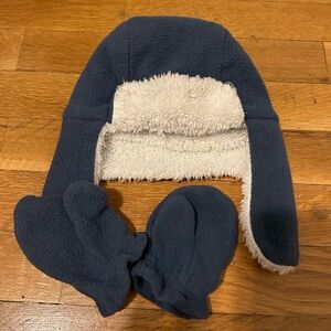 Hudson baby 12-18 month blue hat and mitten soft